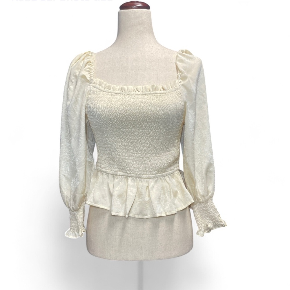On Blue Womens Ivory Smocked Square Neck long sleeve peplum Poet blouse Medium